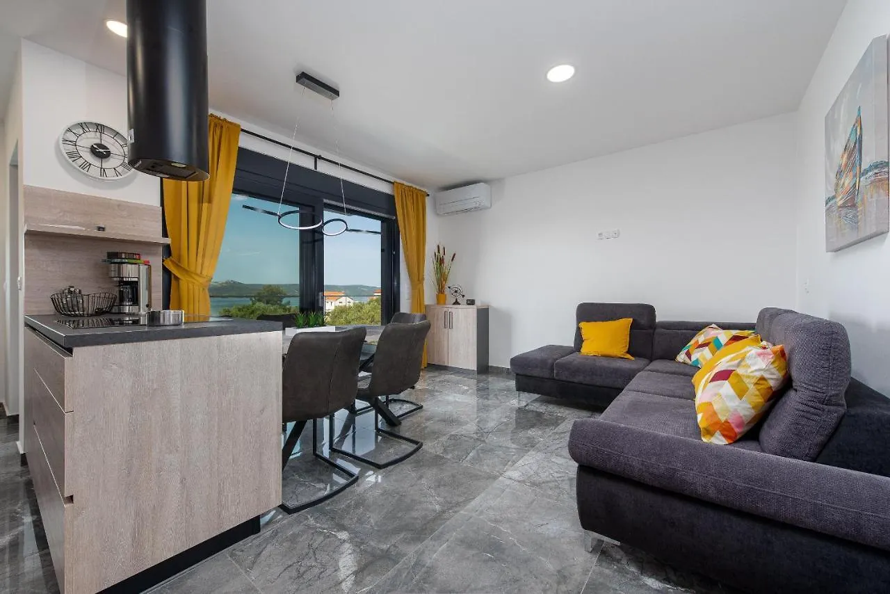 Villa Blue Sky 1 Zadarvillas Turanj