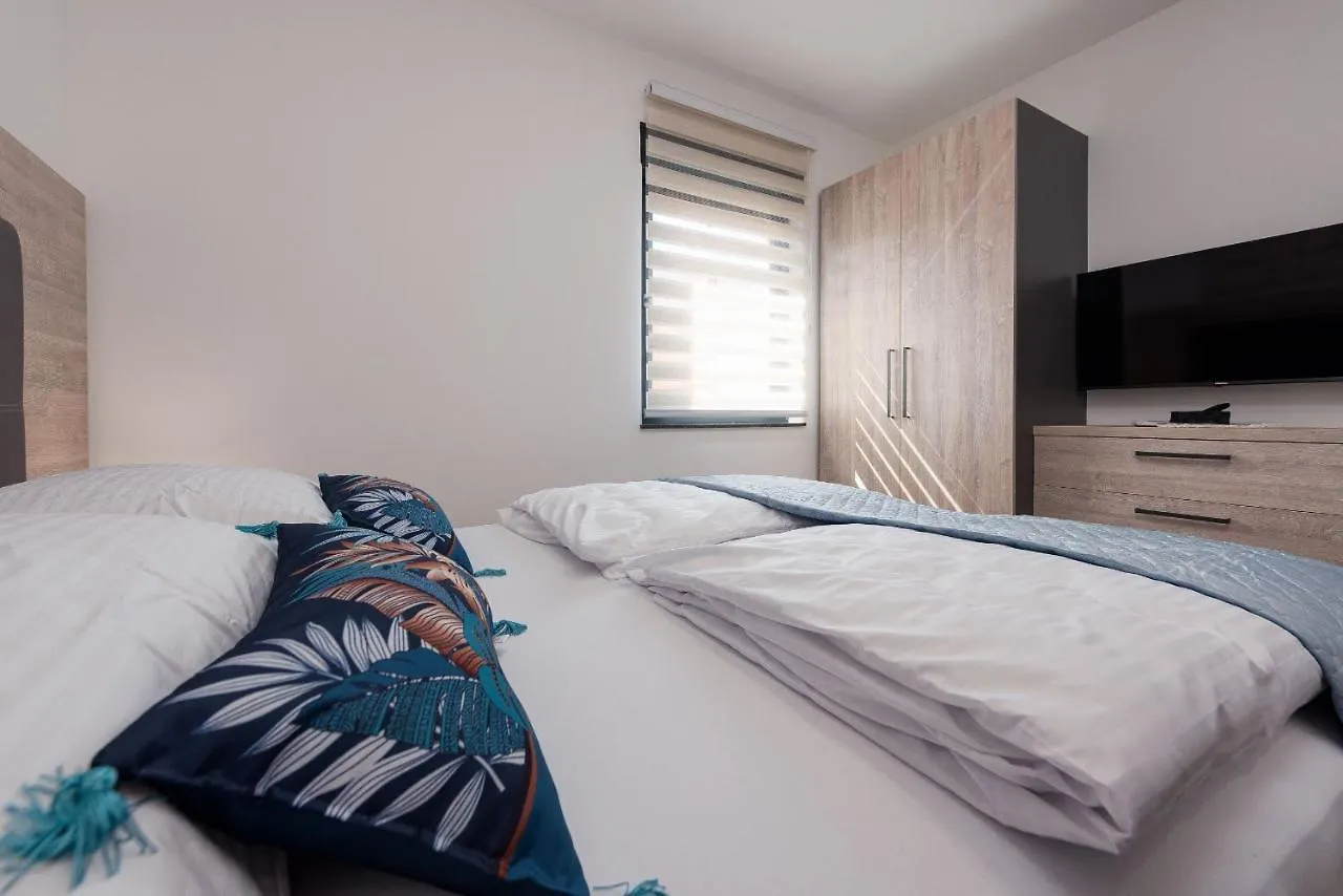 Villa Blue Sky 1 Zadarvillas Turanj