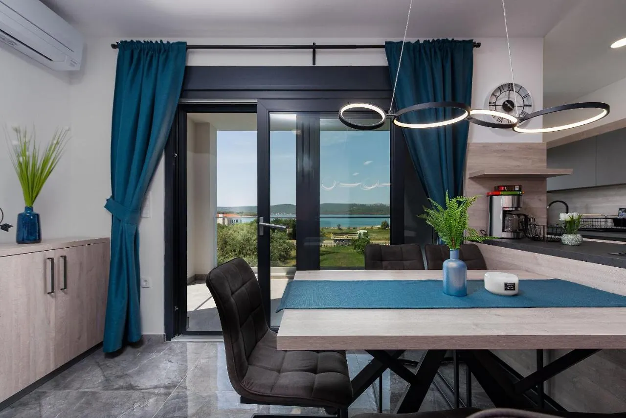 Villa Blue Sky 1 Zadarvillas Turanj